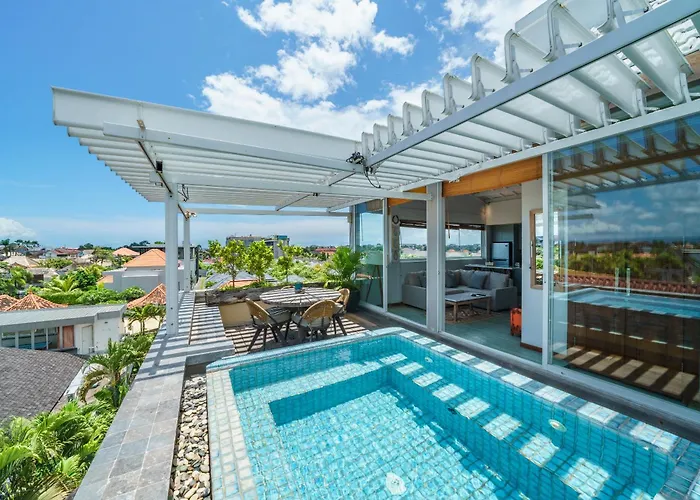 Private Penthouse With Sunset Views アパート