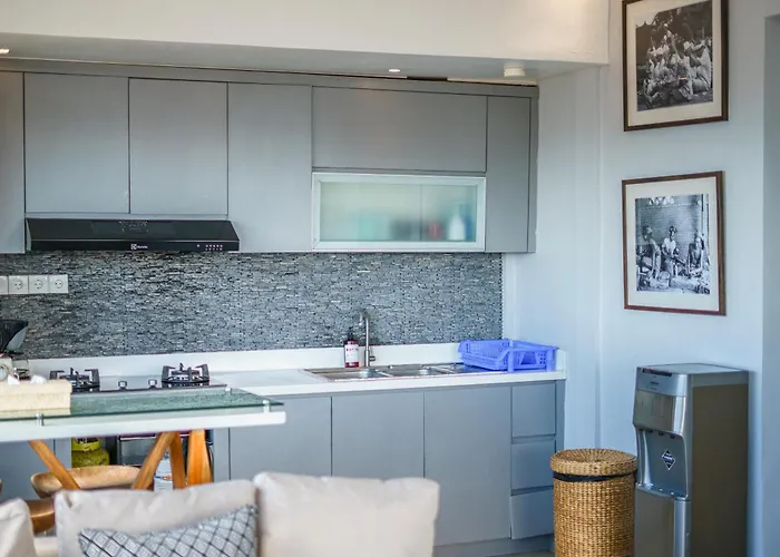 Private Penthouse With Sunset Views *